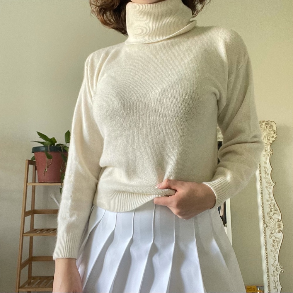 Vintage Cream Lambswool & Angora Turtleneck